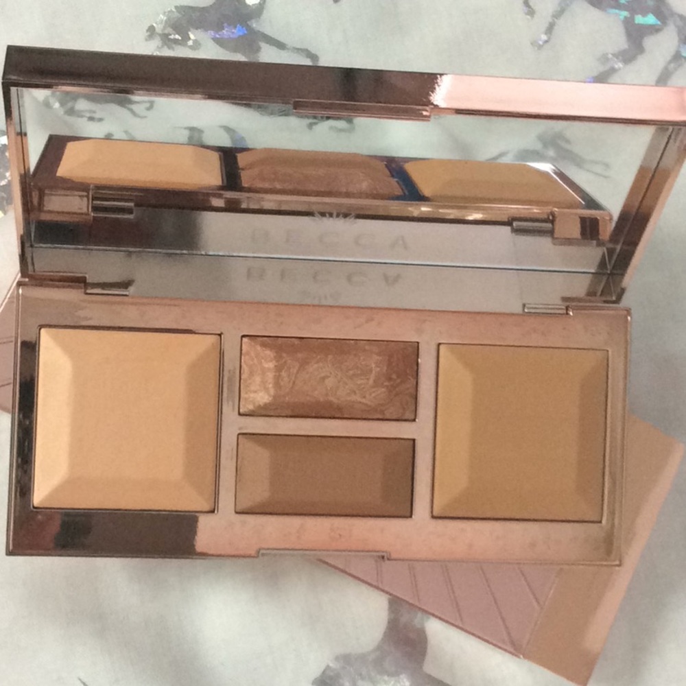 ✨ Becca be a light #2 BNIB ✨